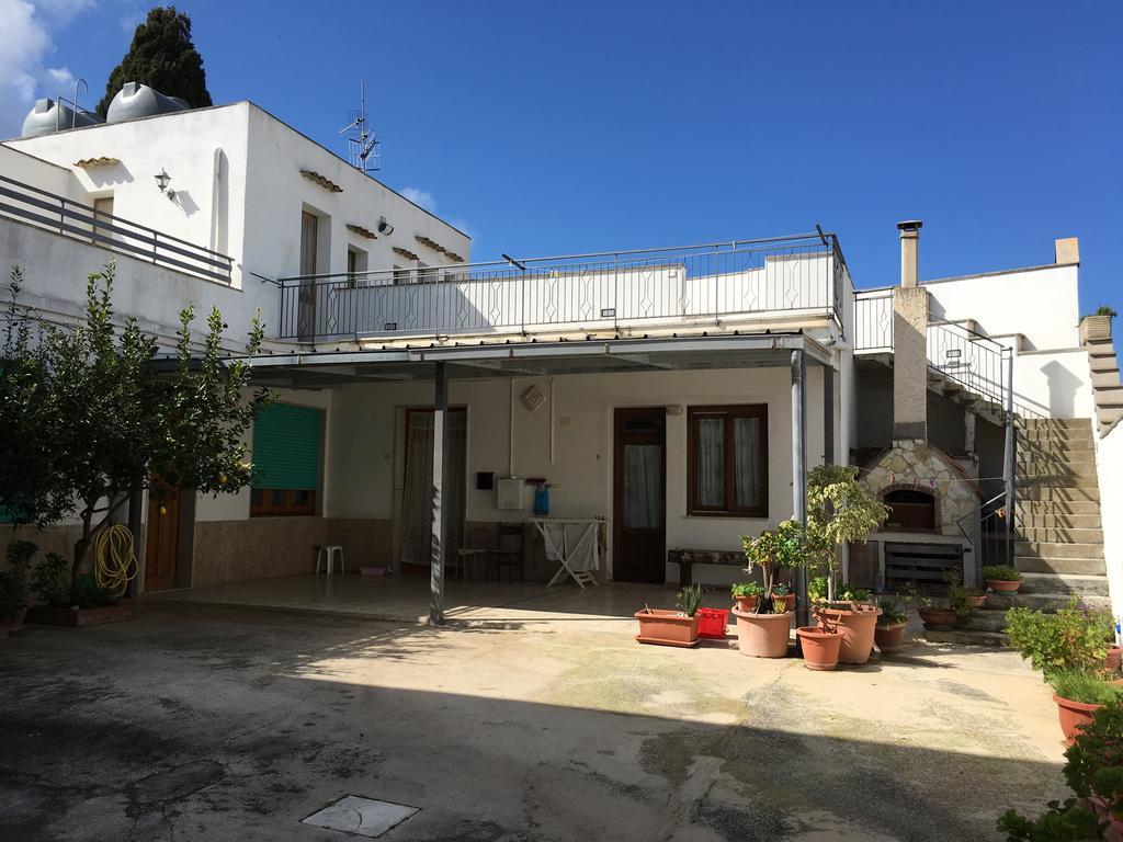 Camere Con Terrazzino Valderice Eksteriør billede